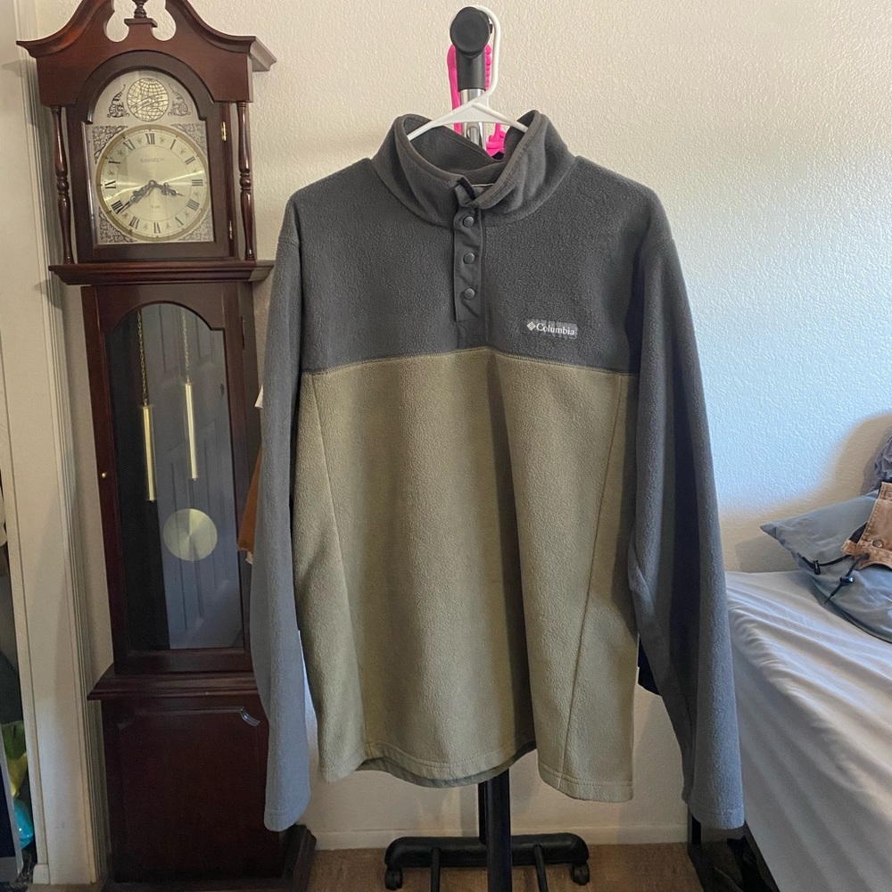 Columbia quarter button fleece Men’s large